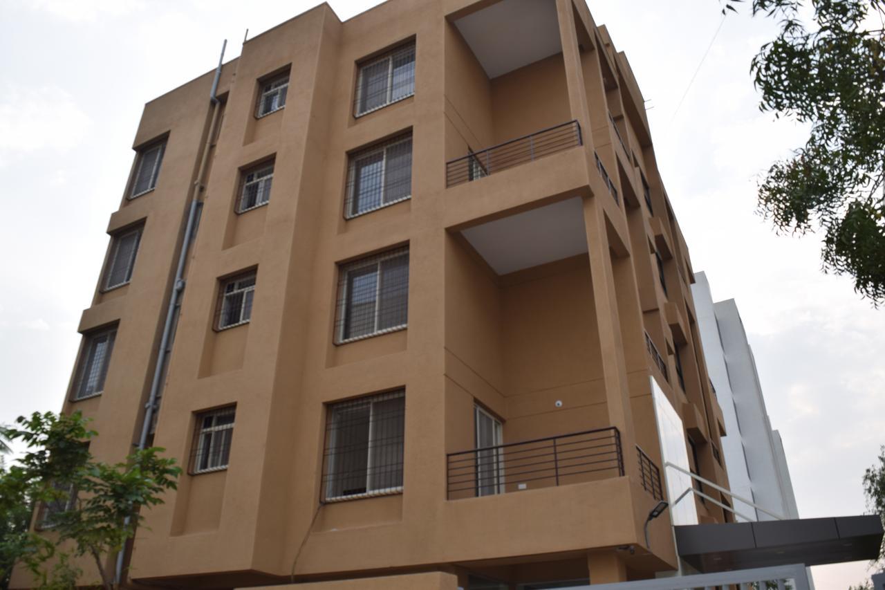 Oyo 12227 Hotel Resonare Baner 푸네 외부 사진